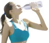 Tomar agua cuando practicamos mucho ejercicio
