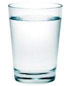 Importancia de tomar 8 vasos de agua al día